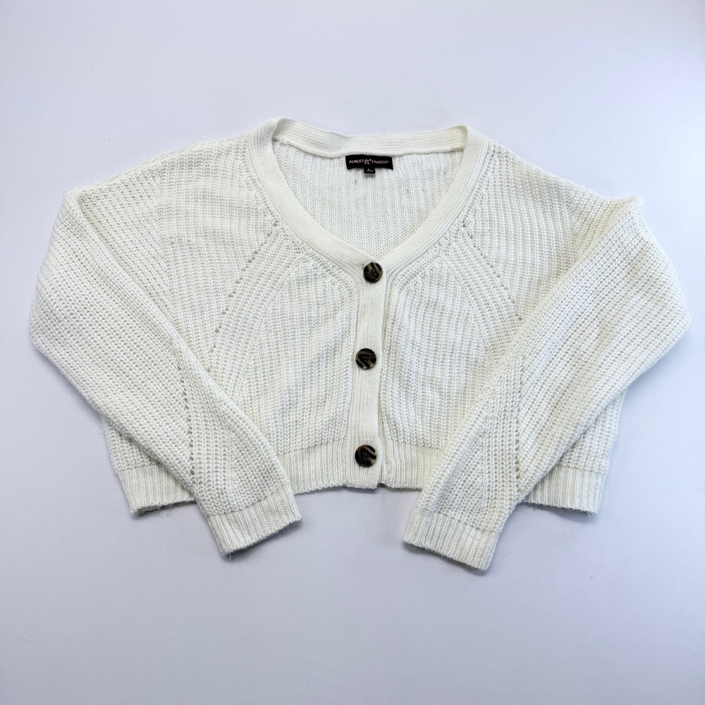 Almost Famous Off White Shaker Knit Cropped Cardigan V-Neck Button Sweater L